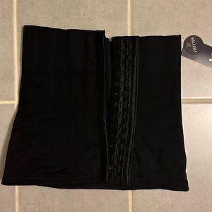 Shapermint Essentials Smooth Waist Trainer - Black in size Medium